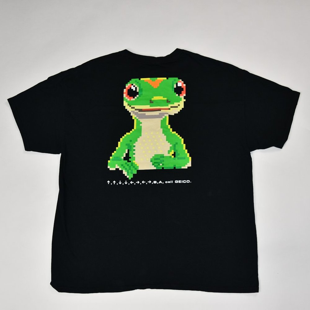 Geico Gaming Pixelated Gecko E-Sports Tee
